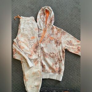 Men’s Nike tan used sweatsuit